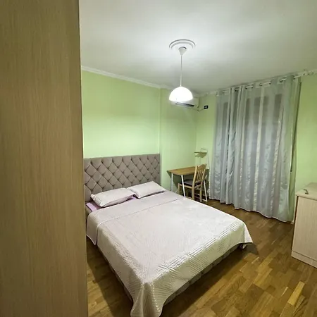 Robisa's Haven Апартаменты *